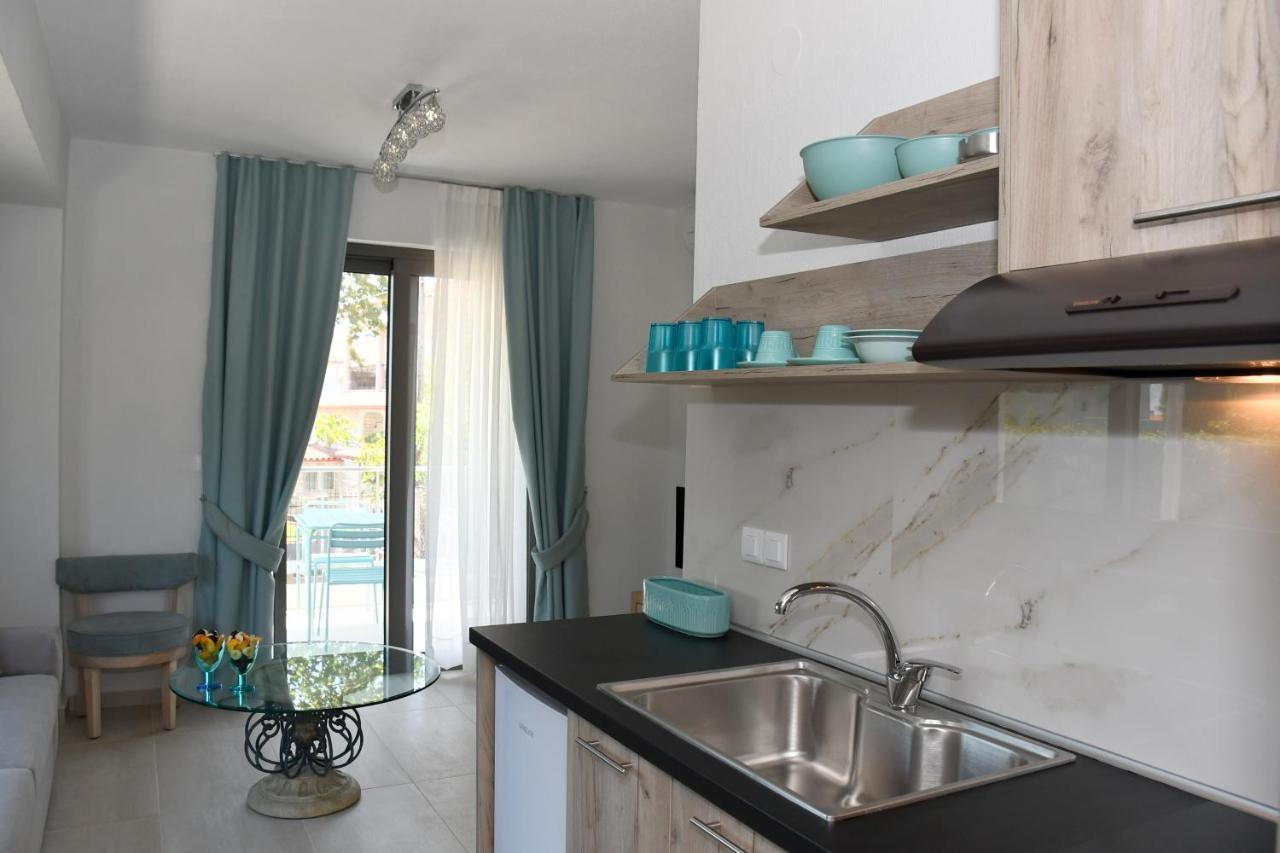 Theano Luxury Suites Nikiti Exteriér fotografie